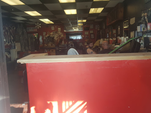 Tattoo Shop «Wolfskin Ink Tattoo», reviews and photos, 1752 W Bell Rd, Phoenix, AZ 85023, USA