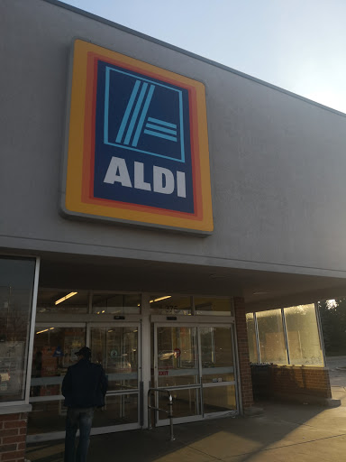 Supermarket «ALDI», reviews and photos, 375 W Higgins Rd, Hoffman Estates, IL 60169, USA