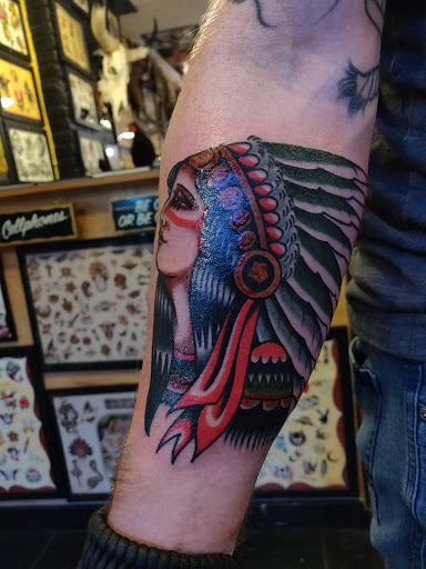 Tattoo Shop «Idle Hand Tattoo», reviews and photos, 575 Haight St, San Francisco, CA 94117, USA