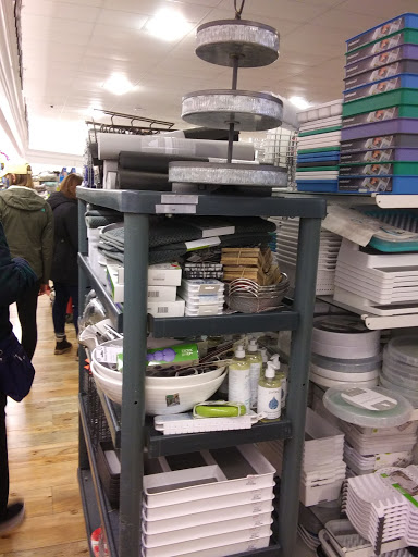 Department Store «HomeGoods», reviews and photos, 2731 N Elston Ave, Chicago, IL 60647, USA