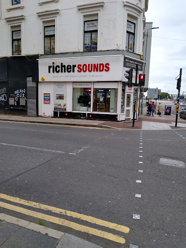 Reviews of Richer Sounds, Glasgow in Glasgow - Appliance store