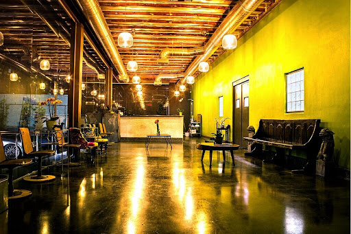 6455 California Route 2, Los Angeles, CA 90038, USA