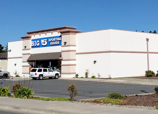 Sporting Goods Store «Big 5 Sporting Goods - Crescent City», reviews and photos, 1055 US-101, Crescent City, CA 95531, USA