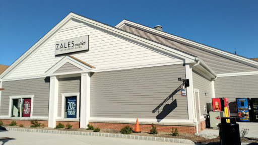 Jewelry Store «Zales - The Diamond Store», reviews and photos, 443 Evergreen Ct, Central Valley, NY 10917, USA