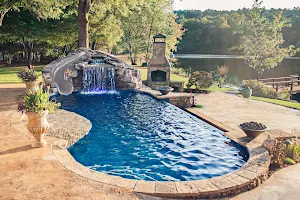 Luxury Pool & Spa Inc image