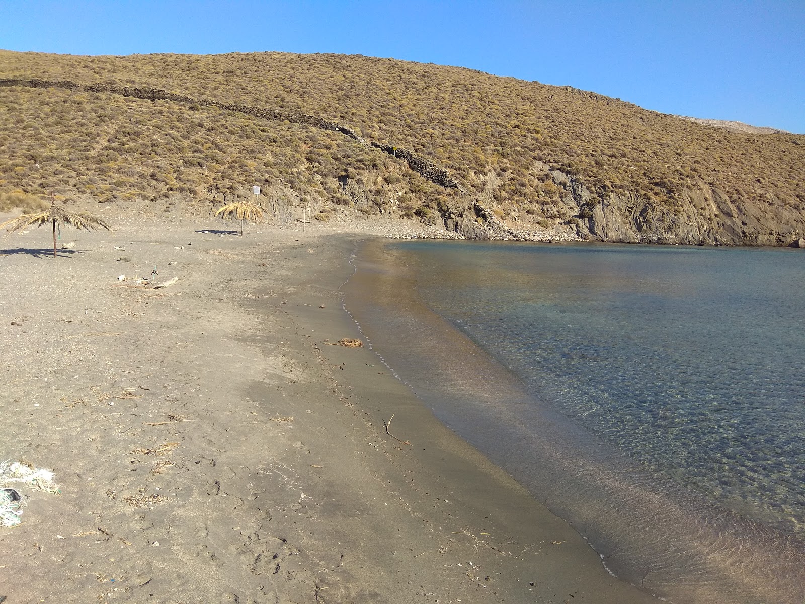 Foto de Marmari beach área de servicios