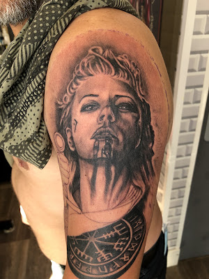 Sixteen Tattoo Shop à Gournay-sur-Marne