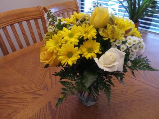 Florist «Fort Myers Flower House», reviews and photos, 3441 Fowler St, Fort Myers, FL 33901, USA