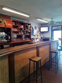 Atmosphère du Café Bar de l'avenue - FDJ ParionsSport à Caussade - n°1