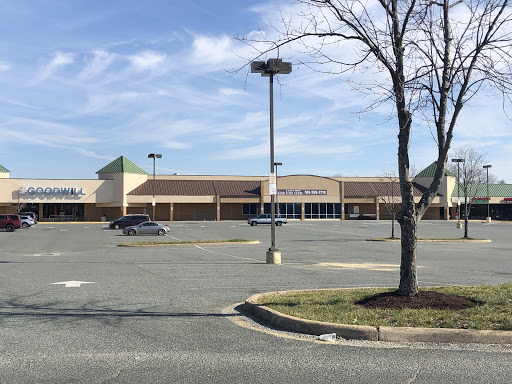 Grocery Store «Weis», reviews and photos, 736 Warrenton Rd, Fredericksburg, VA 22406, USA