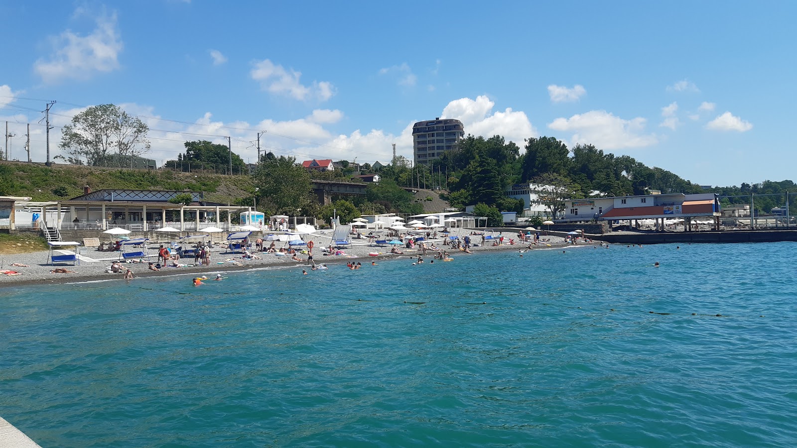 Foto di Rusalochka beach con una superficie del ciottoli grigi