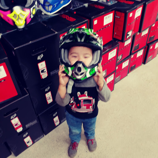 Motorcycle Parts Store «Cycle Gear», reviews and photos, 4455 N Blackstone Ave, Fresno, CA 93726, USA