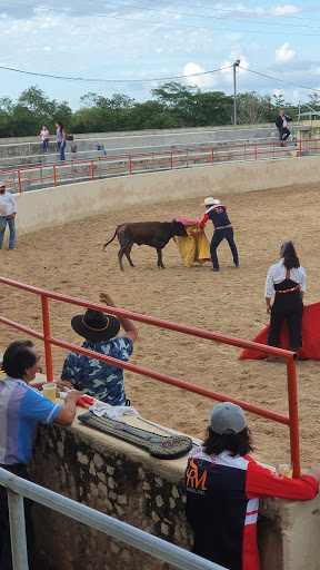 LIENZO CHARRO SAN MIGUEL MOTUL