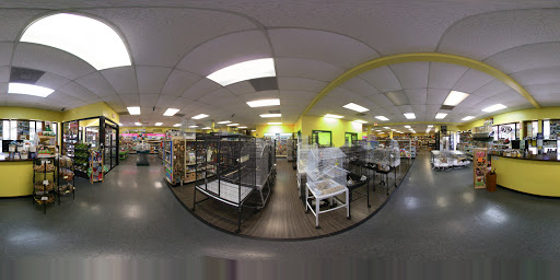 Pet Supply Store «Our Pet World», reviews and photos, 380 Semoran Commerce Pl, Apopka, FL 32703, USA
