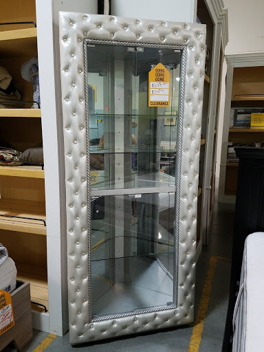 Furniture Store «American Signature Furniture», reviews and photos, 1924 W International Speedway Blvd, Daytona Beach, FL 32114, USA