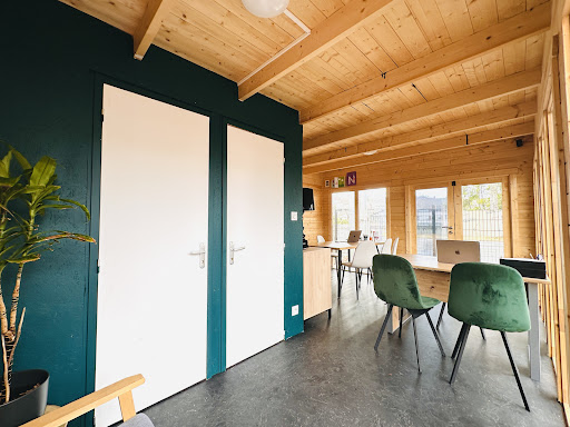 Photo 4 - Stock-it Automobiles