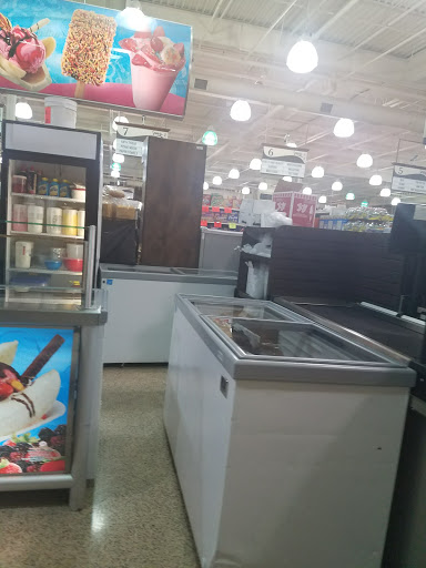 Grocery Store «Super Mercados El Guero», reviews and photos, 850 N Farnsworth Ave, Aurora, IL 60505, USA