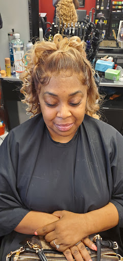 Hair Salon «Platinum Plus Hair Salon», reviews and photos, 1131 Meredith Park Dr, McDonough, GA 30253, USA