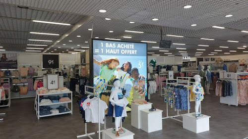 GEMO MARSEILLE - PLAN DE CAMPAGNE Chaussures et Vêtements à Cabriès