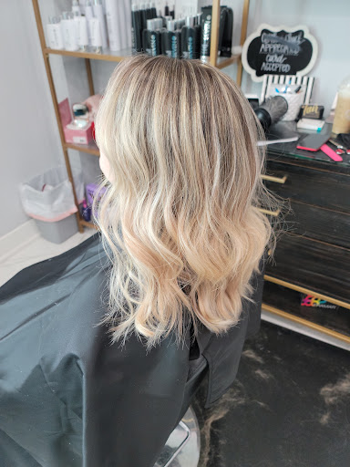 Facial Spa «Mystique Hair Salon», reviews and photos, 2244 W Main St, Norman, OK 73069, USA