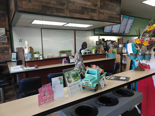 Shopping Mall «Waterside, Marina Del Rey», reviews and photos, 4700 Admiralty Way, Marina Del Rey, CA 90292, USA