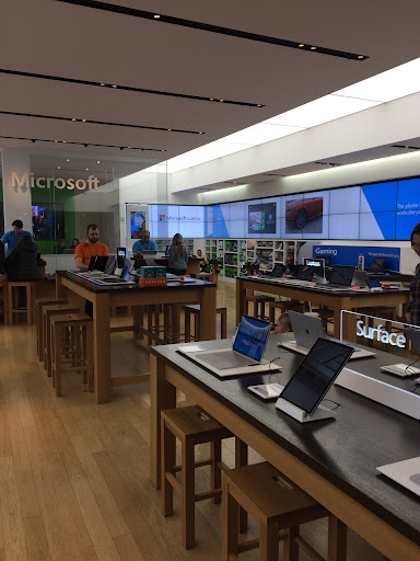 Computer Store «Microsoft Store - City Creek Center», reviews and photos, 51 Main St #145, Salt Lake City, UT 84111, USA