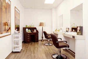 Friseur Nicole Cross Beauty Experten image