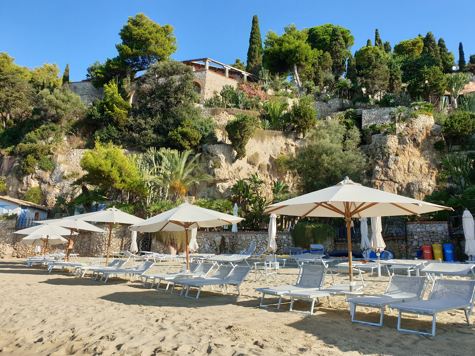 Zdjęcie Spiaggia dell'Arenauta położony w naturalnym obszarze