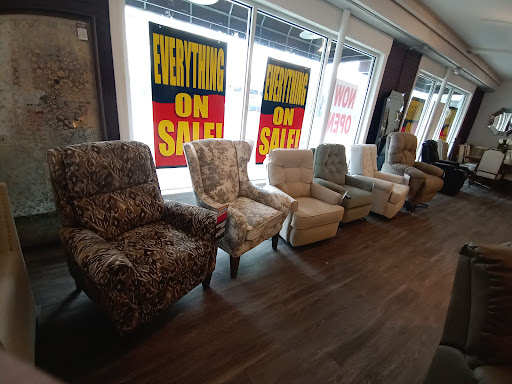 Furniture Store «Huffman Koos Furniture», reviews and photos, 1640 Broadhollow Rd, Farmingdale, NY 11735, USA