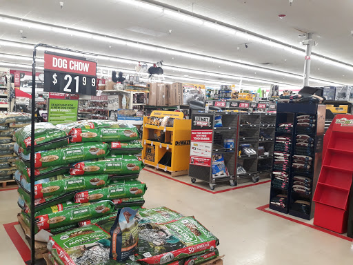 Home Improvement Store «Tractor Supply Co.», reviews and photos, 150 The Acres, Lewisburg, TN 37091, USA