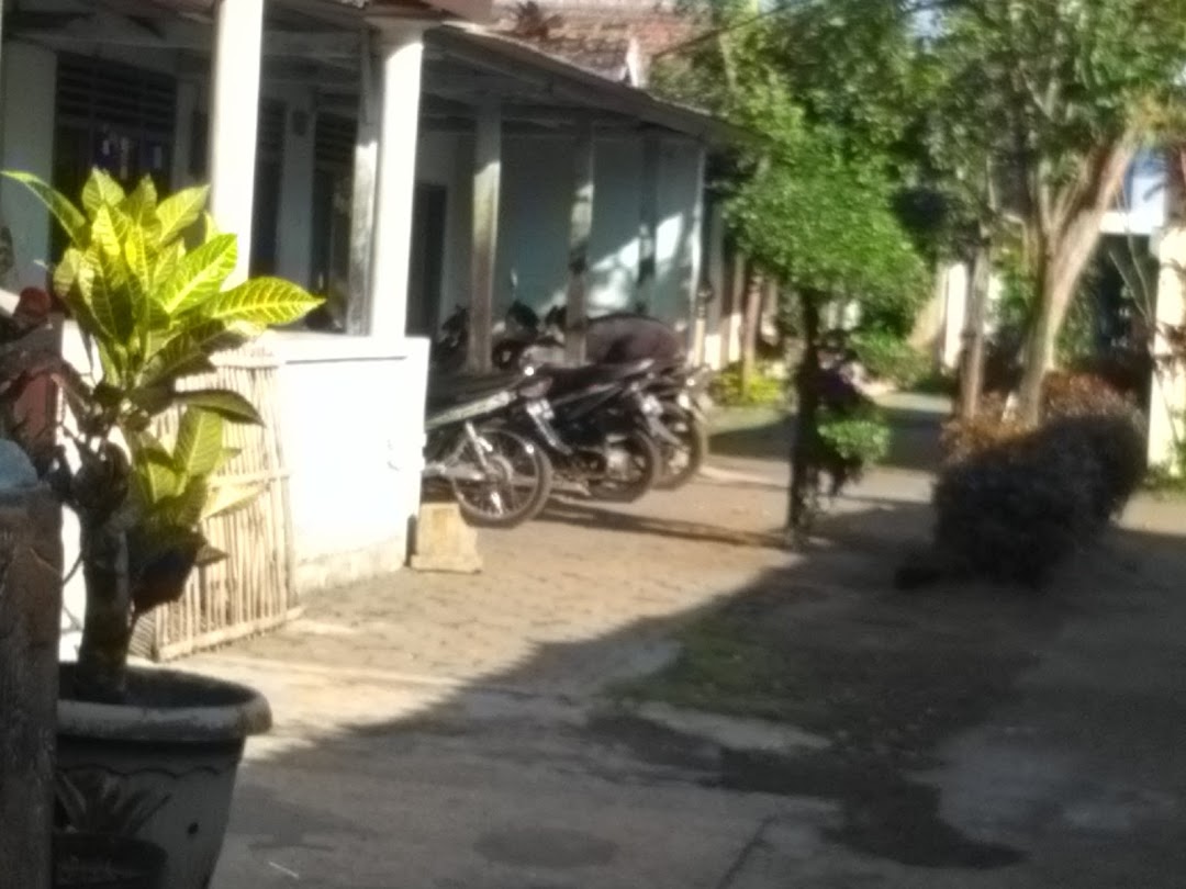 BENGKEL MOTOR ROJIKAN