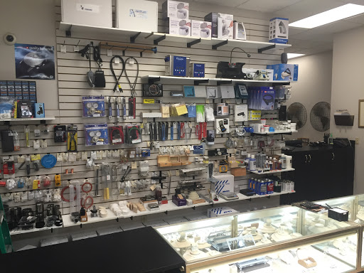 Jeweler «B&D Wholesale Jewelry», reviews and photos, 4427 W Kennedy Blvd #125, Tampa, FL 33609, USA