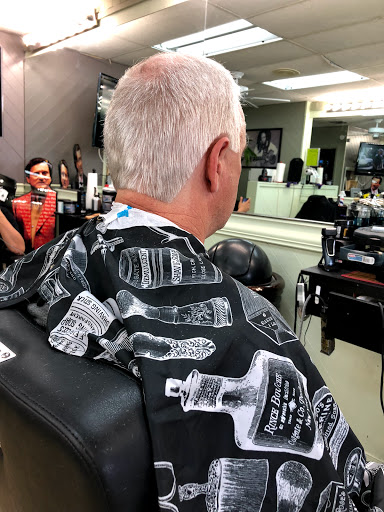 Barber Shop «Big Apple Style Barbershop», reviews and photos, 105 S Federal Hwy, Dania Beach, FL 33004, USA