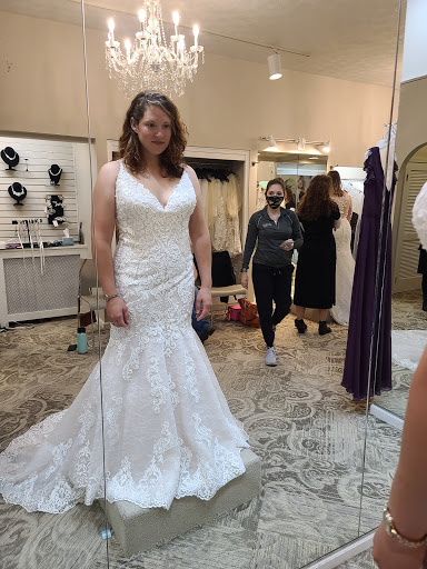 Bridal Shop «J & B Bridals & Formals», reviews and photos, 136 S Main St, Chambersburg, PA 17201, USA