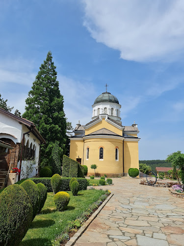 Кремиковски манастир „Свети Великомъченик Георги Победоносец“ - църква