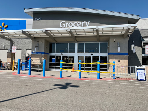 Pharmacy «Walmart Supercenter», reviews and photos, 3520 Hudson Dr, Stow, OH 44224, USA