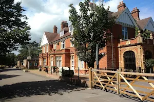 Ewell Court House image