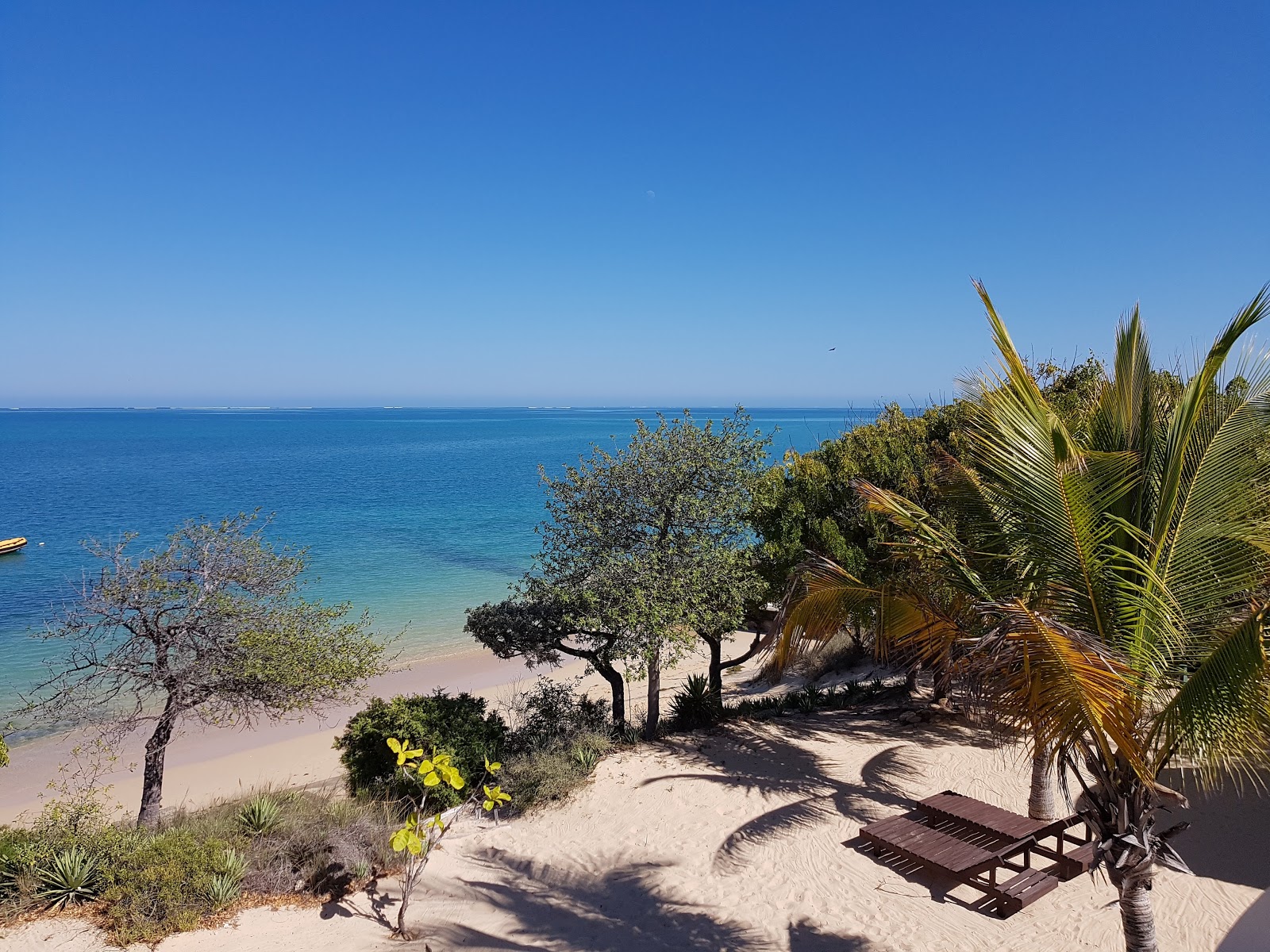 Foto van Beravy beach met recht en lang