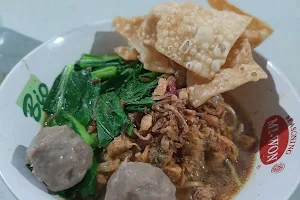 Bakso Granat Bang Umar image