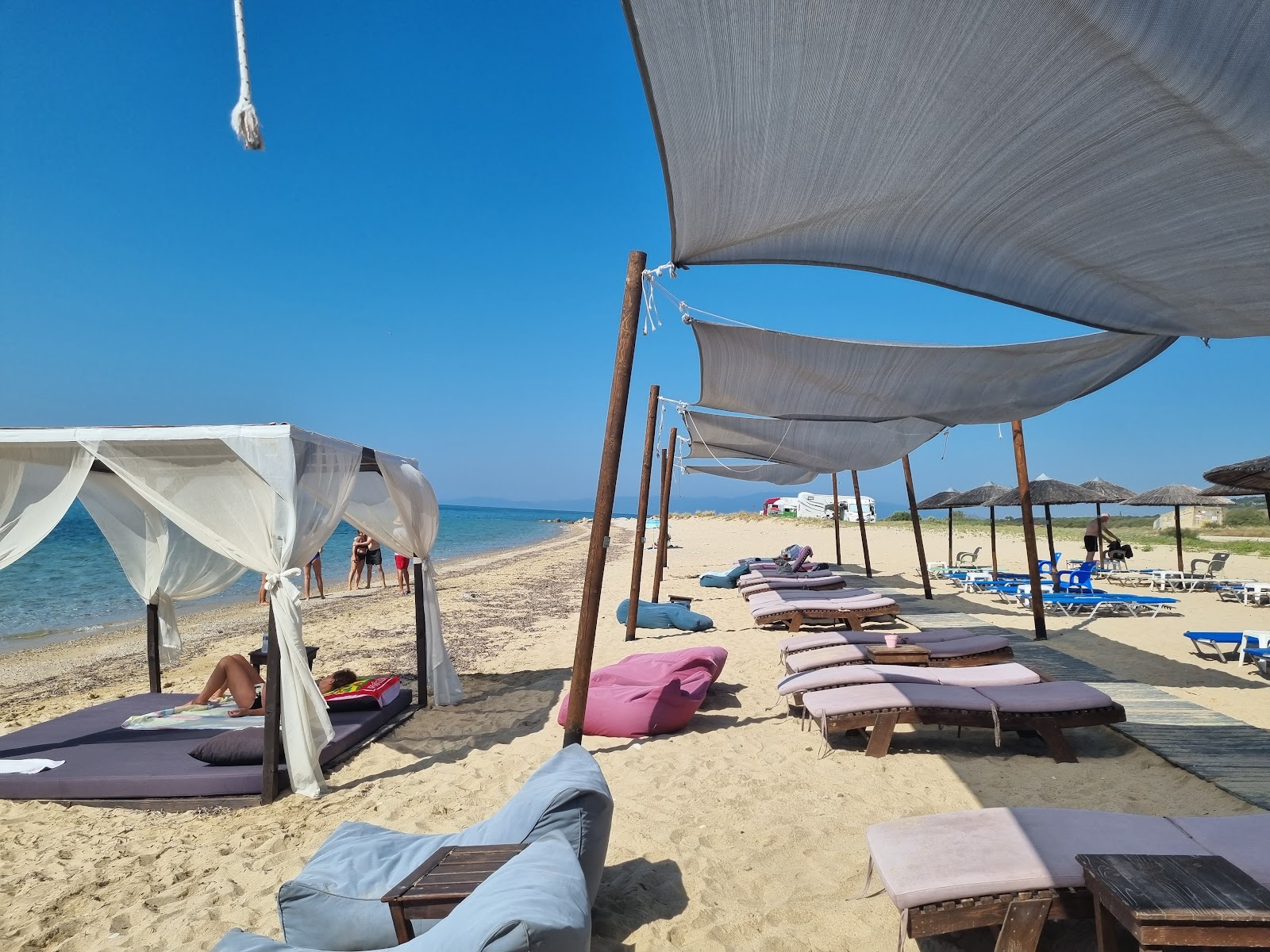 Foto van Vrysaki beach II - populaire plek onder ontspanningskenners