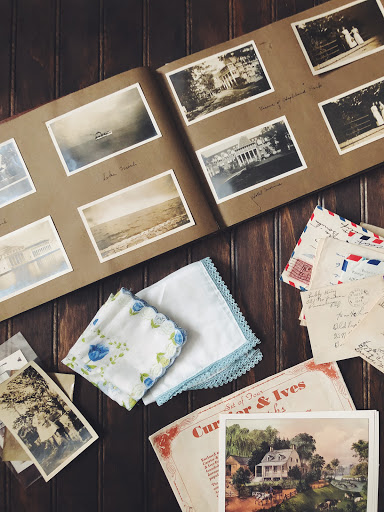 Thrift Store «Treasures Galore The Indoor Garage Sale Thrift Store», reviews and photos, 1964 Rahncliff Ct #800, Eagan, MN 55122, USA