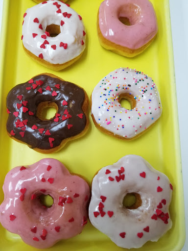 Donut Shop «Family Smile Donut Shop», reviews and photos, 1820 Valley View Ln #126, Irving, TX 75061, USA