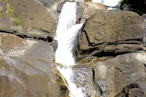 Makkiyad Meenmutty Water Falls image