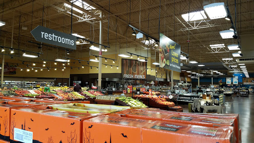 Grocery Store «Kroger Marketplace», reviews and photos, 635 Chestnut Dr, Walton, KY 41094, USA