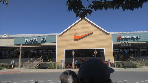 Outlet Mall «Tanger Outlet Lancaster», reviews and photos, 311 Stanley K. Tanger Blvd, Lancaster, PA 17602, USA