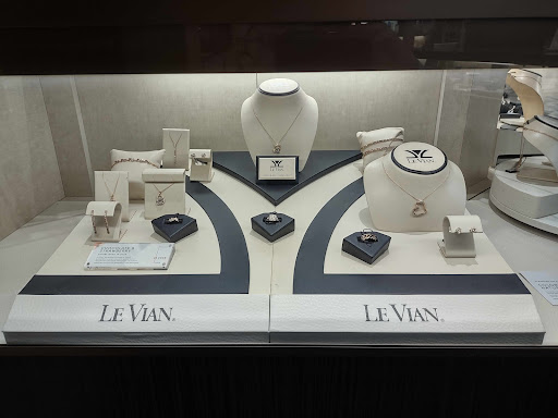 Jewelry Store «Jared The Galleria of Jewelry», reviews and photos, 1720 Mall of Georgia Blvd, Buford, GA 30519, USA