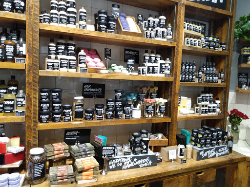 Cosmetics Store «Lush Cosmetics», reviews and photos, 99 Rockingham Park Blvd, Salem, NH 03079, USA