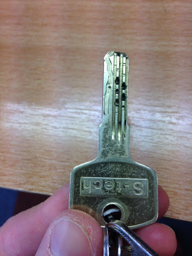 Keys Is Us - Locksmith