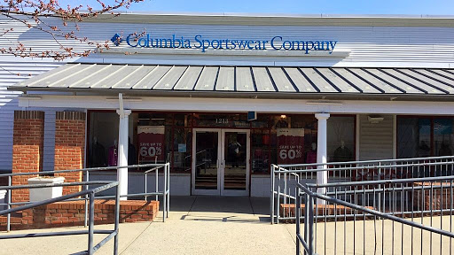 Columbia Sportswear Outlet Store, 241 Fort Evans Rd NE #1213, Leesburg, VA 20176, USA, 