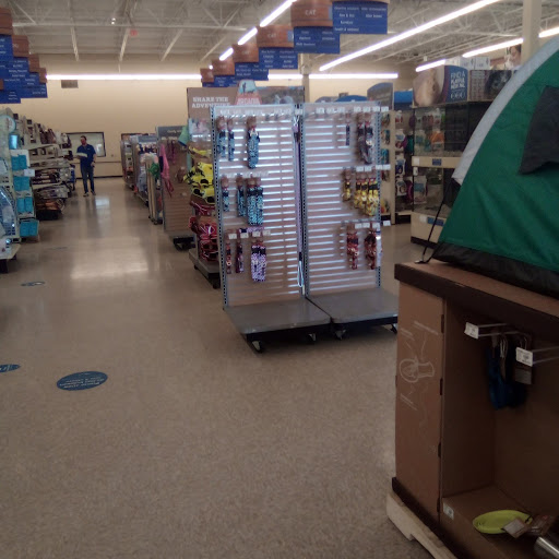 Pet Supply Store «PetSmart», reviews and photos, 2026 Lincoln Way E, Massillon, OH 44646, USA
